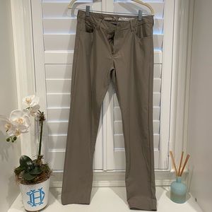 Johnnie-O performance pants boys size 16
